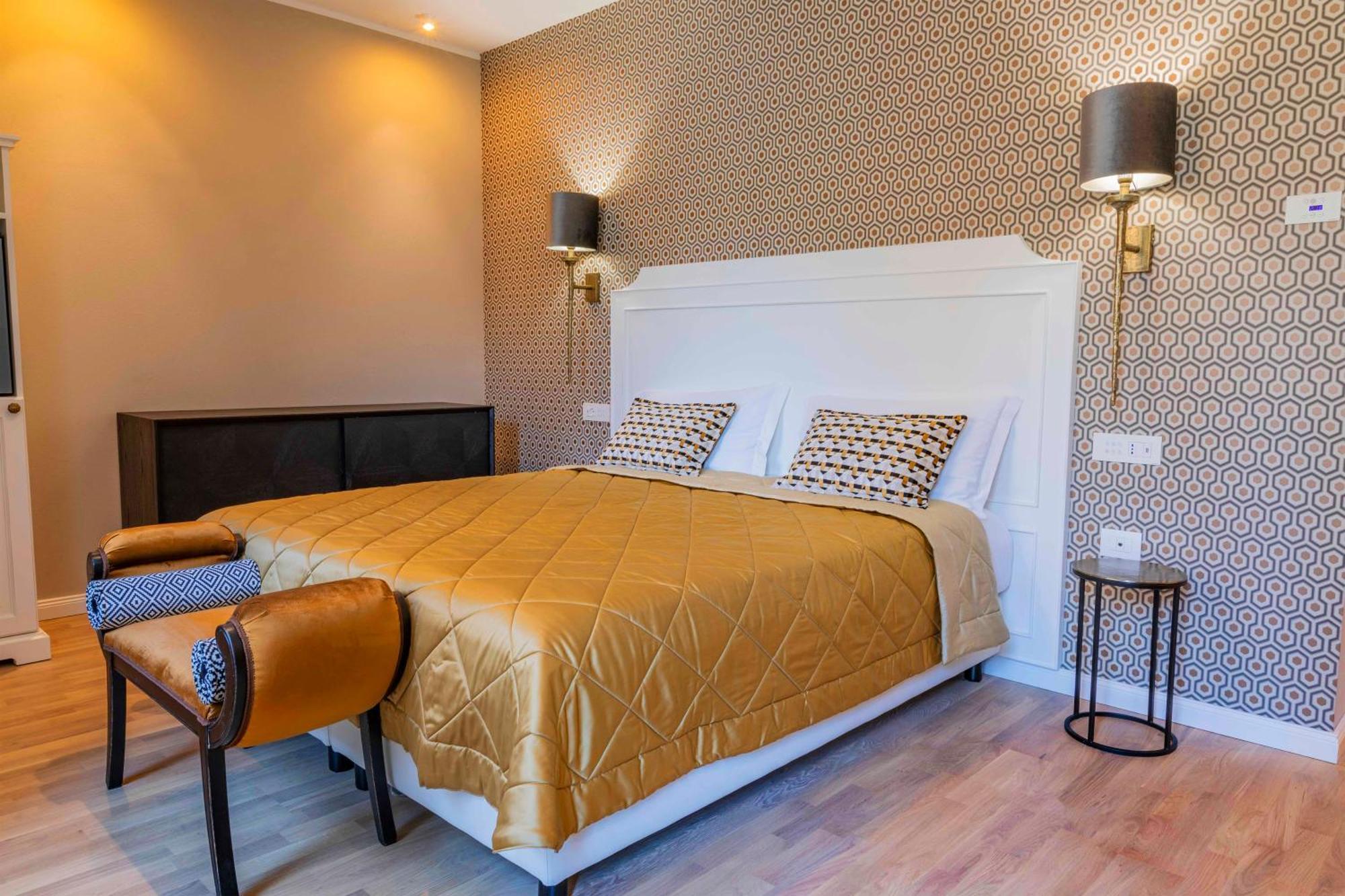 Liberty Hotel Мале Экстерьер фото