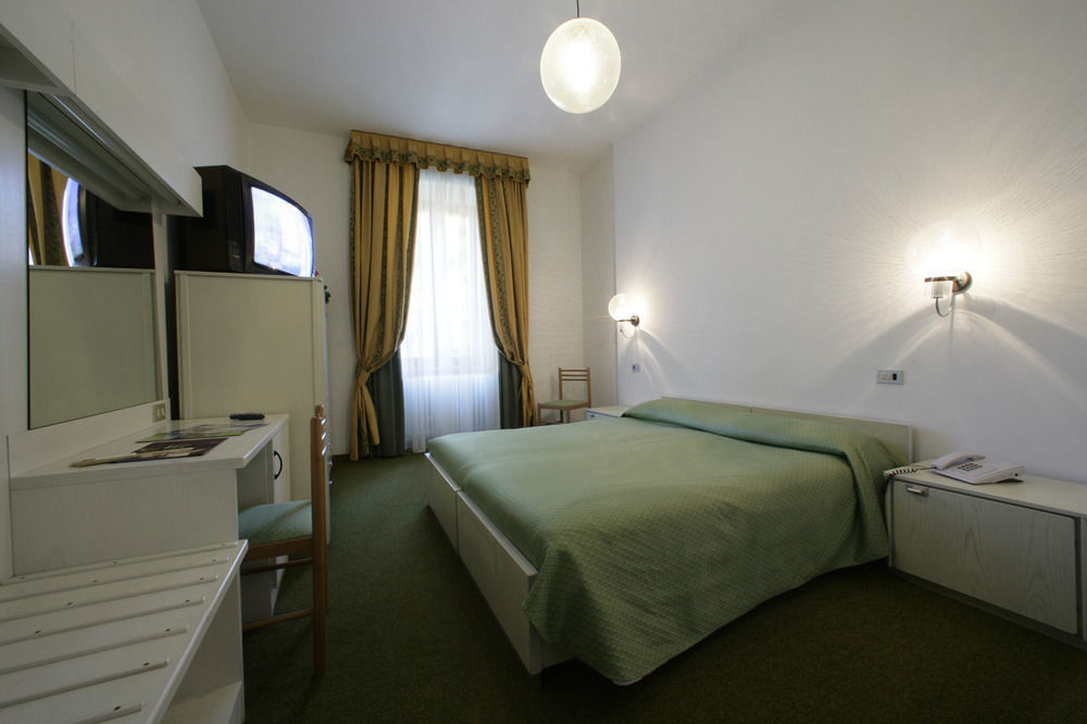 Liberty Hotel Мале Экстерьер фото